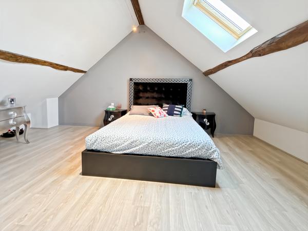 Maison 4 pièces - 180 m² Exclusivité efficity