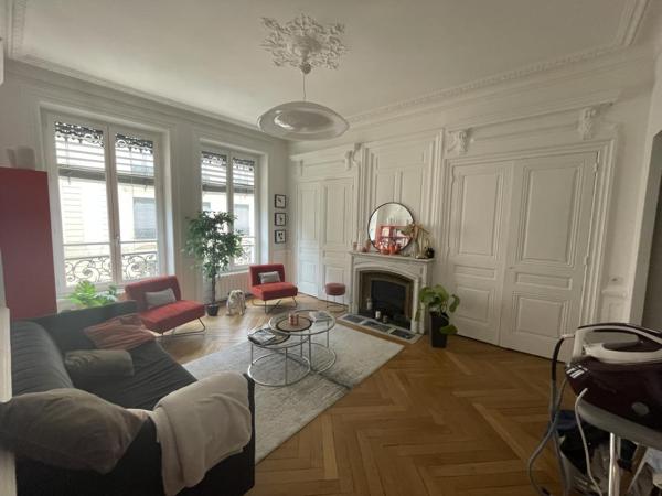 T5 – 130.16 m² – 69002 – LYON
