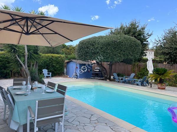 Maison Six Fours Les Plages de 4 pièces en Plain pied