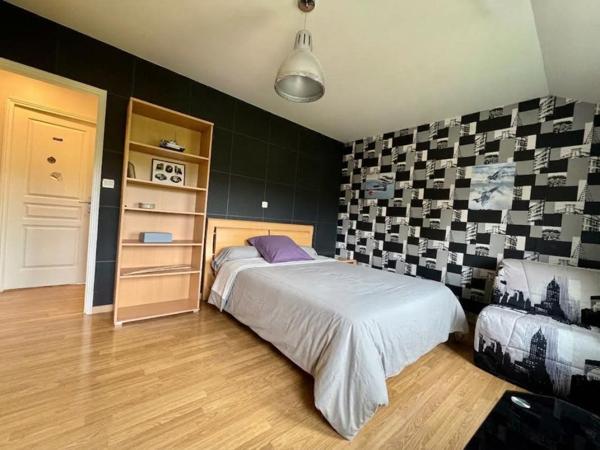 Maison de 137m2 avec 4 chambres , jardin et garage SAINS EN AMIENOIS (80)