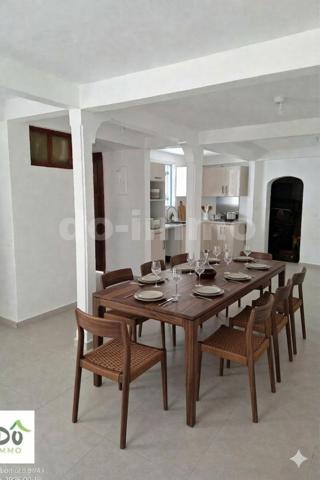 Maison contemporaine  104m 2 LES ABYMES