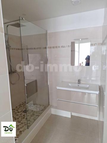 Maison contemporaine  104m 2 LES ABYMES