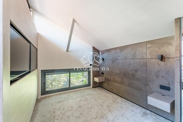Loft T4/T5 avec terrasse et garage