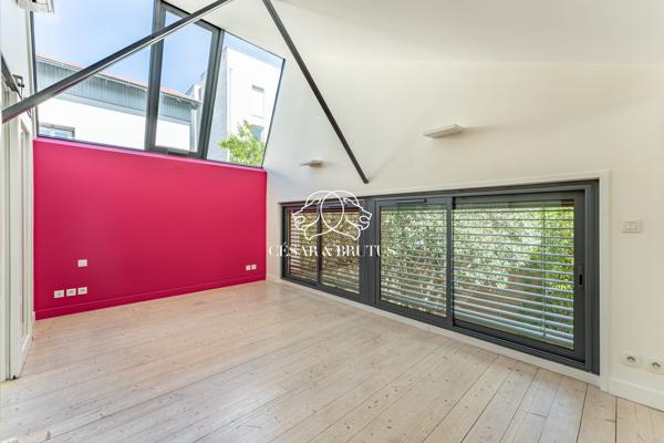 Loft T4/T5 avec terrasse et garage
