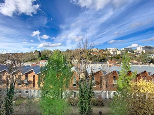 Studio de 30.96 m² - Saint-Germain-en-Laye, quartier Bel Air