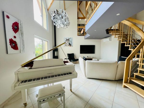 Villa contemporaine 6 pièces ROUSSENNAC (12)