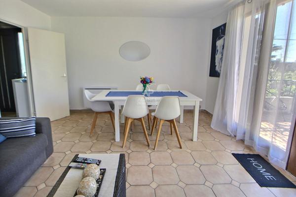 Maison Triel Sur Seine 4 pièce(s) 84.91 m2 €393 000 ** - Référence 1095