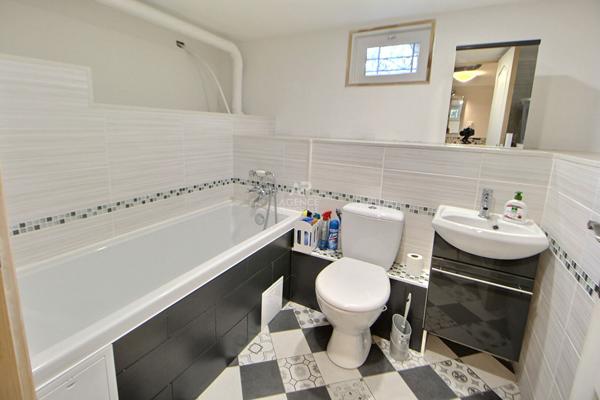 Maison Triel Sur Seine 4 pièce(s) 84.91 m2 €393 000 ** - Référence 1095