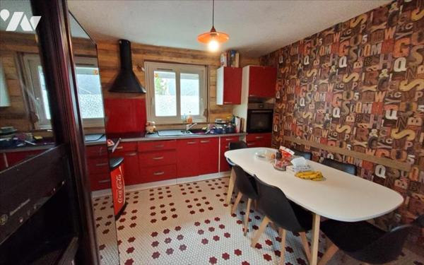 CARHAIX - MAISON 7 PIECES