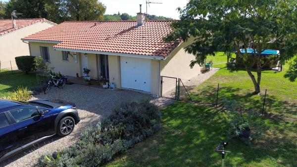 Coup de cœur, charmante maison de plein pied avec jardin.