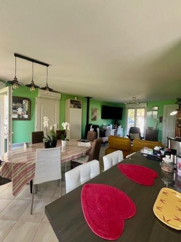 Coup de cœur, charmante maison de plein pied avec jardin.