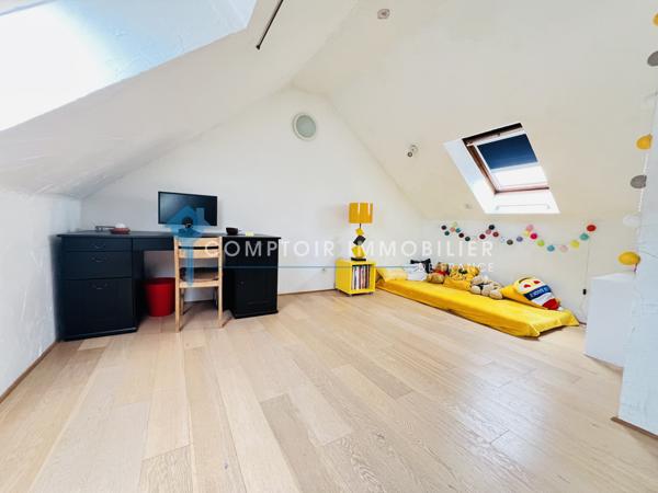 Maison
                                                                                                                                                                                                                                                                                                                        7 pièce(s)                                                                                                                                                                                                          4 chambre(s)                                                                                                                                                                                                          130  m²