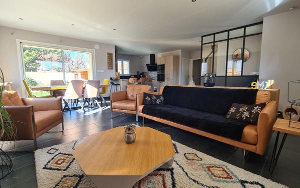 Maison à vendre    4 pièces • 110,92 m2 Mâcon