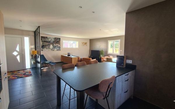 Maison à vendre    4 pièces • 110,92 m2 Mâcon