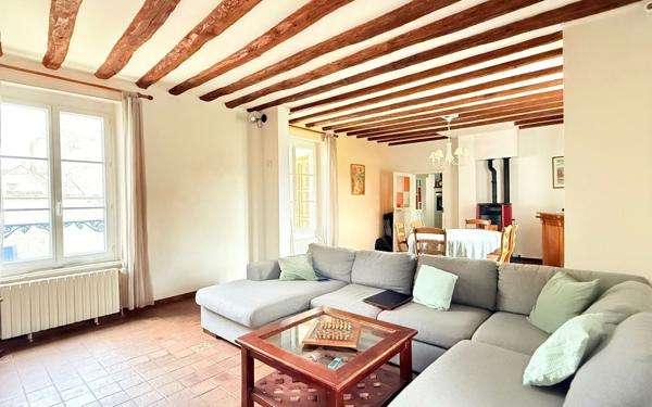 Maison à vendre    5 pièces • 147,84 m2 Jouy-le-Châtel