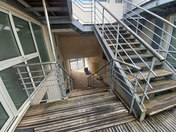 Appartement / bureaux deux pièces TALENSAC