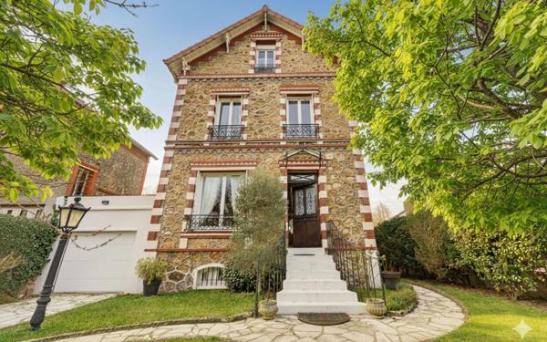 Maison à vendre    6 pièces •  Villemomble