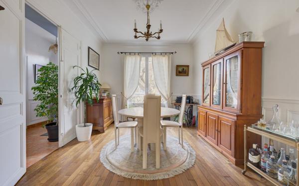 Maison à vendre    6 pièces •  Villemomble