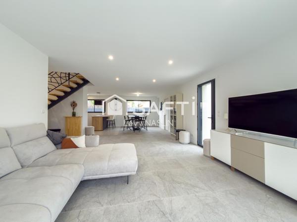 Maison neuve – Neuville-sur-Sarthe