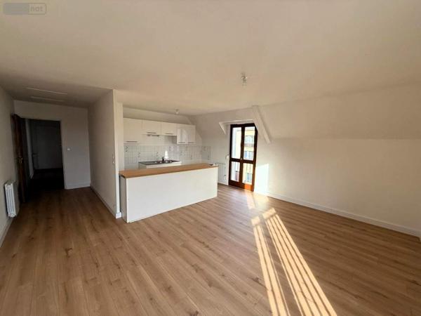 Appartement à louer à Noyal-sur-Vilaine en Ille-et-Vilaine (35530), ref : 019/5506