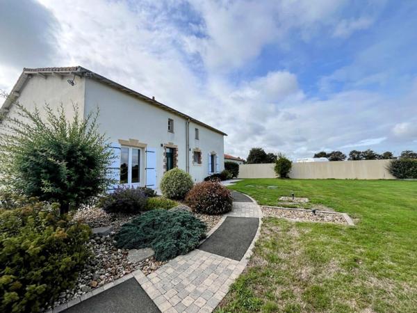 Longère à vendre 116,6 m² - MAZIERES EN MAUGES (49)