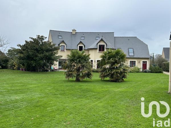 Maison 10 pièces de 323 m² à Pleurtuit (35730)