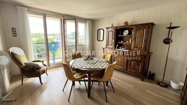 Appartement
                                                                                                                                                                                                                                                                                                                        4 pièce(s)                                                                                                                                                                                                          2 chambre(s)                                                                                                                                                                                                          74  m²