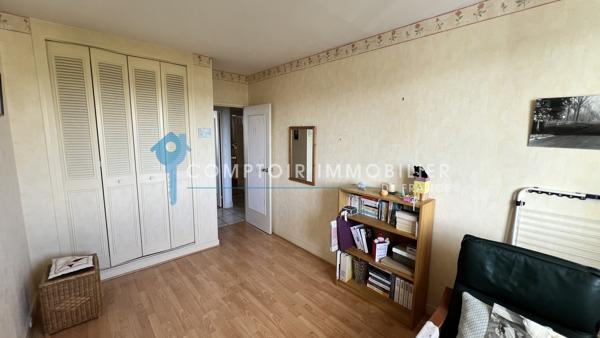 Appartement
                                                                                                                                                                                                                                                                                                                        4 pièce(s)                                                                                                                                                                                                          2 chambre(s)                                                                                                                                                                                                          74  m²