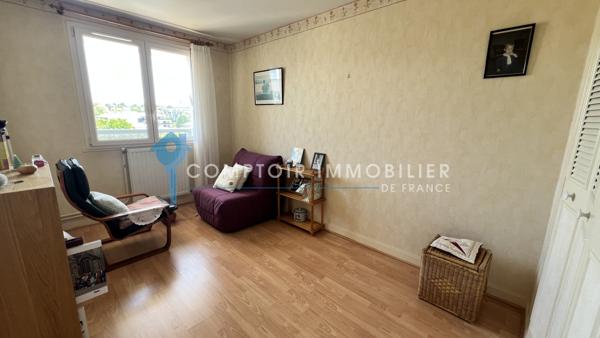 Appartement
                                                                                                                                                                                                                                                                                                                        4 pièce(s)                                                                                                                                                                                                          2 chambre(s)                                                                                                                                                                                                          74  m²