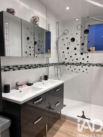 Location maison 6 pièces 120 m² La Veuve