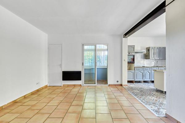 À VENDRE Charmant T3 en rez-de-chaussée au coeur de Saint-Cannat