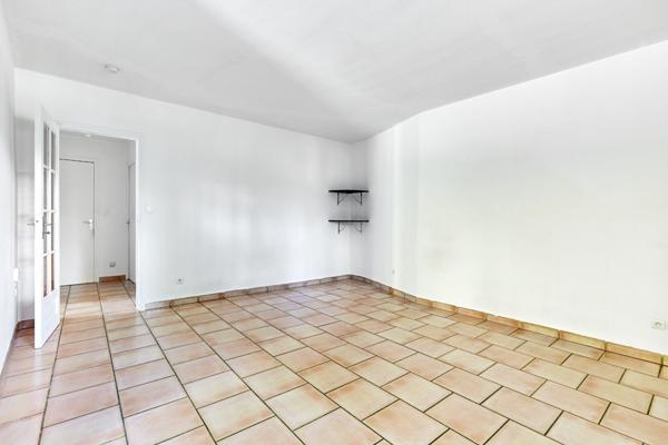À VENDRE Charmant T3 en rez-de-chaussée au coeur de Saint-Cannat