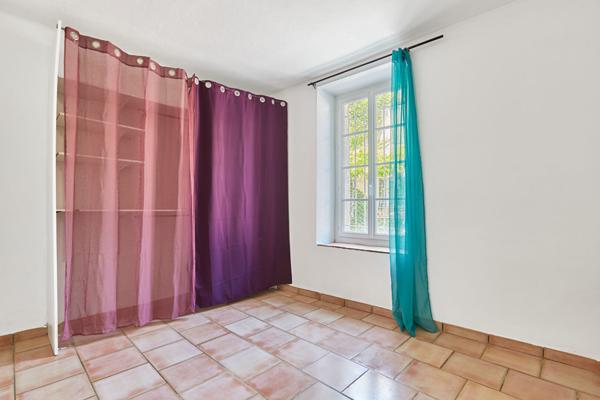 À VENDRE Charmant T3 en rez-de-chaussée au coeur de Saint-Cannat