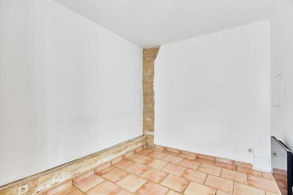 À VENDRE Charmant T3 en rez-de-chaussée au coeur de Saint-Cannat