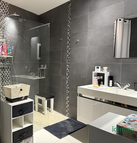 Appartement meublé Sainte-Cécile-les-Vignes (84290)