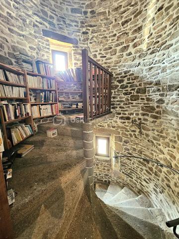 Maison ancienne de 260 m²