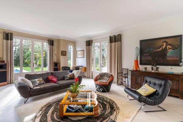 Versailles, Maison 8 Chambres -  450 m² à vendre