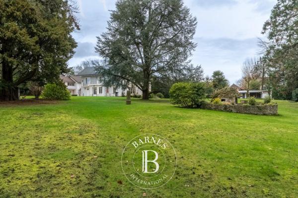Versailles, Maison 8 Chambres -  450 m² à vendre