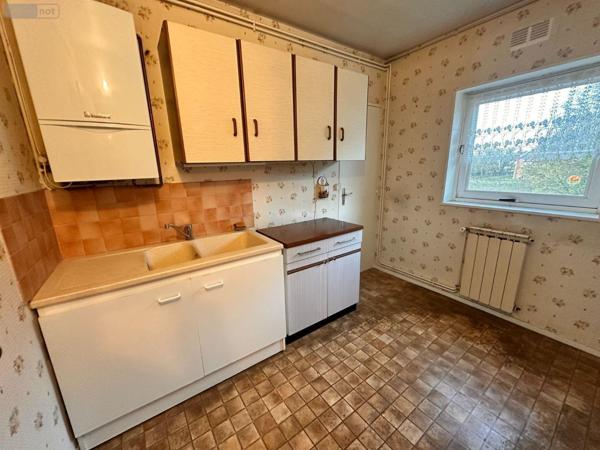 Appartement à rénover à vendre à Sens dans l'Yonne (89100), ref : 89062-57