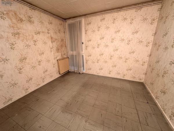 Appartement à rénover à vendre à Sens dans l'Yonne (89100), ref : 89062-57