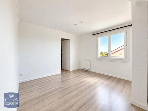 Appartement à louer 3 pièces 59m² Sancé (71000)