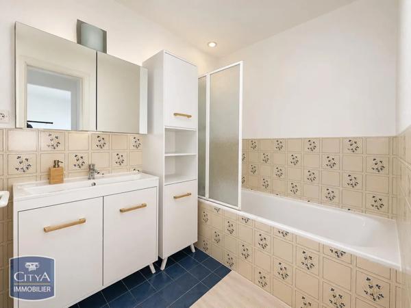 Appartement à louer 3 pièces 59m² Sancé (71000)