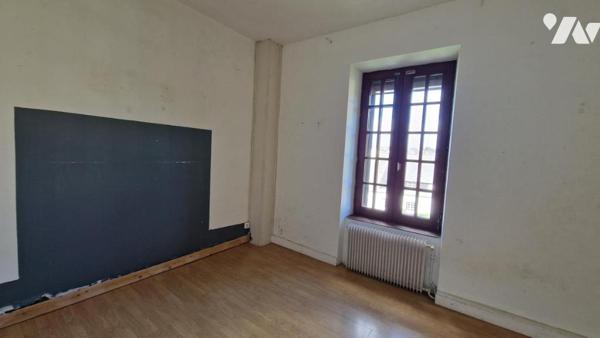 QUARTIER RECHERCHE-4 CHAMBRES-CHARME ET JOLI JARDIN