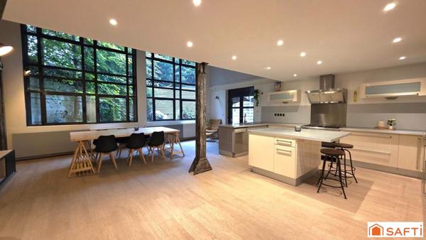MAGNIFIQUE ET UNIQUE ! LOFT INDUSTRIEL D'EXCEPTION au cœur de Saint-Quentin.