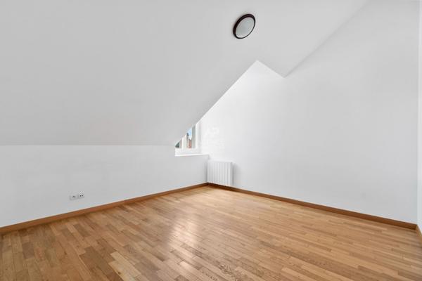 Appartement Chambourcy 5 pièce(s) 100 m2 €478 400 ** - Référence 17659