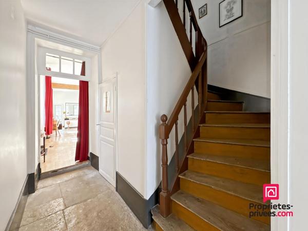 Maison de caractère avec terrain et dépendance Précy Sous Thil