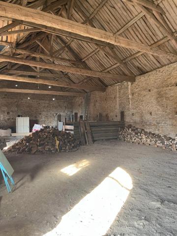 Propriete proche de POUILLY EN AUXOIS (21) à vendre 12 pièces