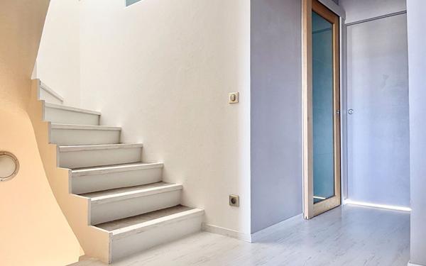 Appartement à louer    5 pièces •  Chambéry