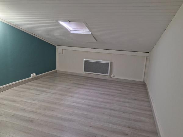 11210 PORT LA NOUVELLE A LOUER VILLA T4 JARDIN ET GARAGE