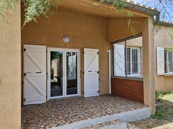 11210 PORT LA NOUVELLE A LOUER VILLA T4 JARDIN ET GARAGE